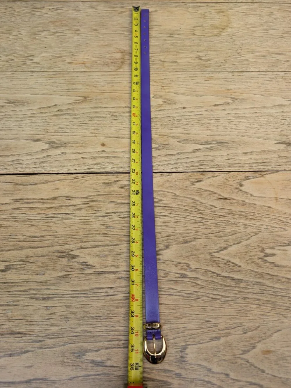 Vintage genuine leather bright vivid purple belt with gold buckle M/L